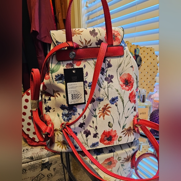 Dome Backpack - Picture 2 of 4